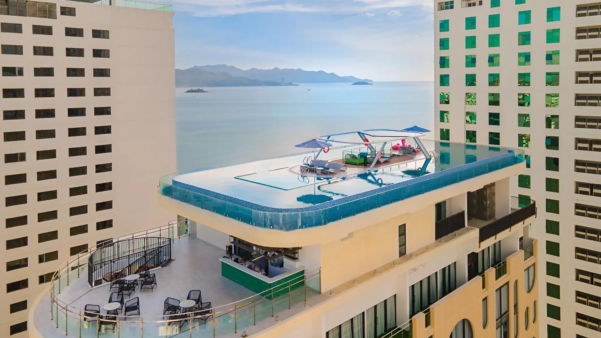 Grand Tourane Nha Trang Hotel location