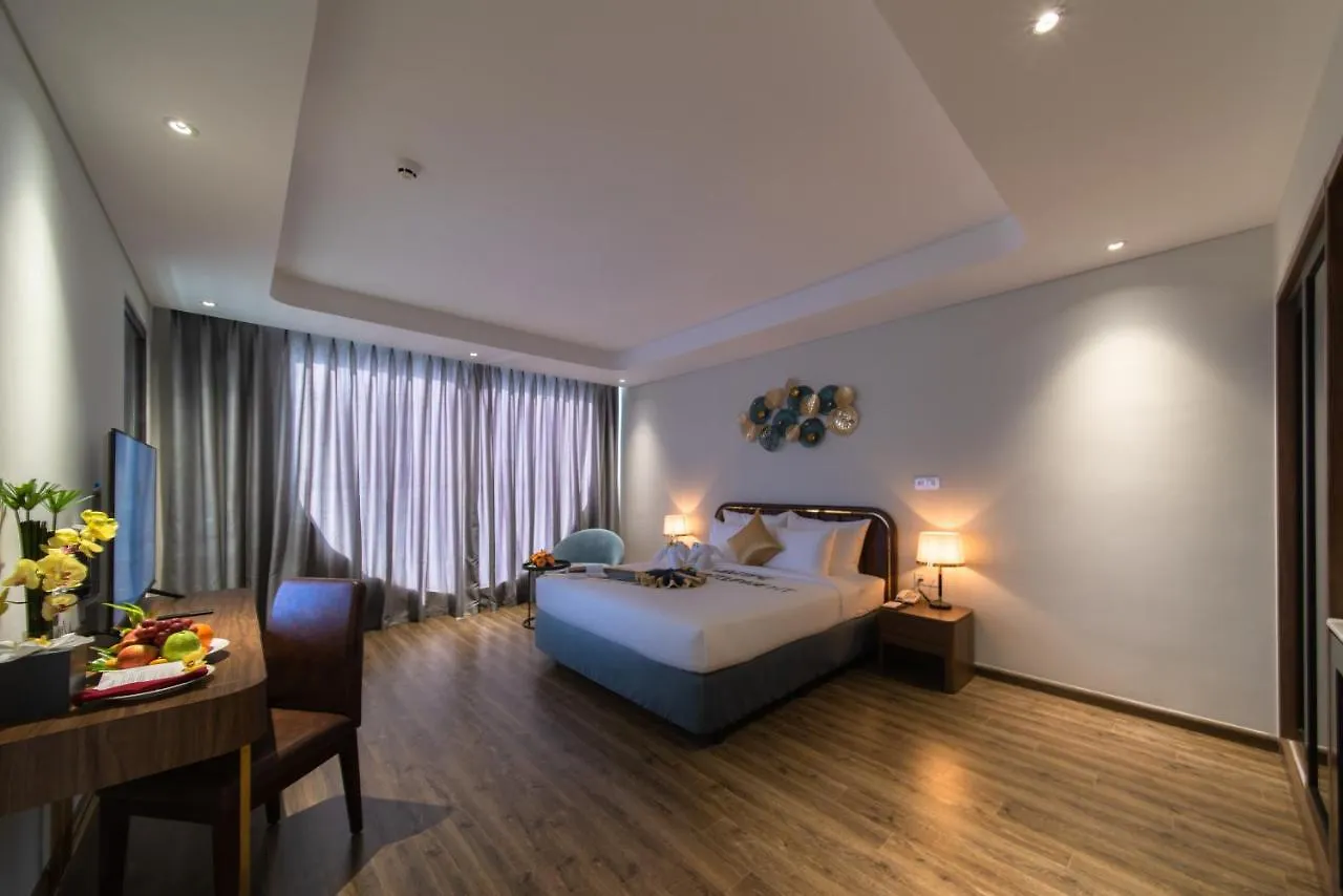 Grand Tourane Nha Trang Hotel 4*,